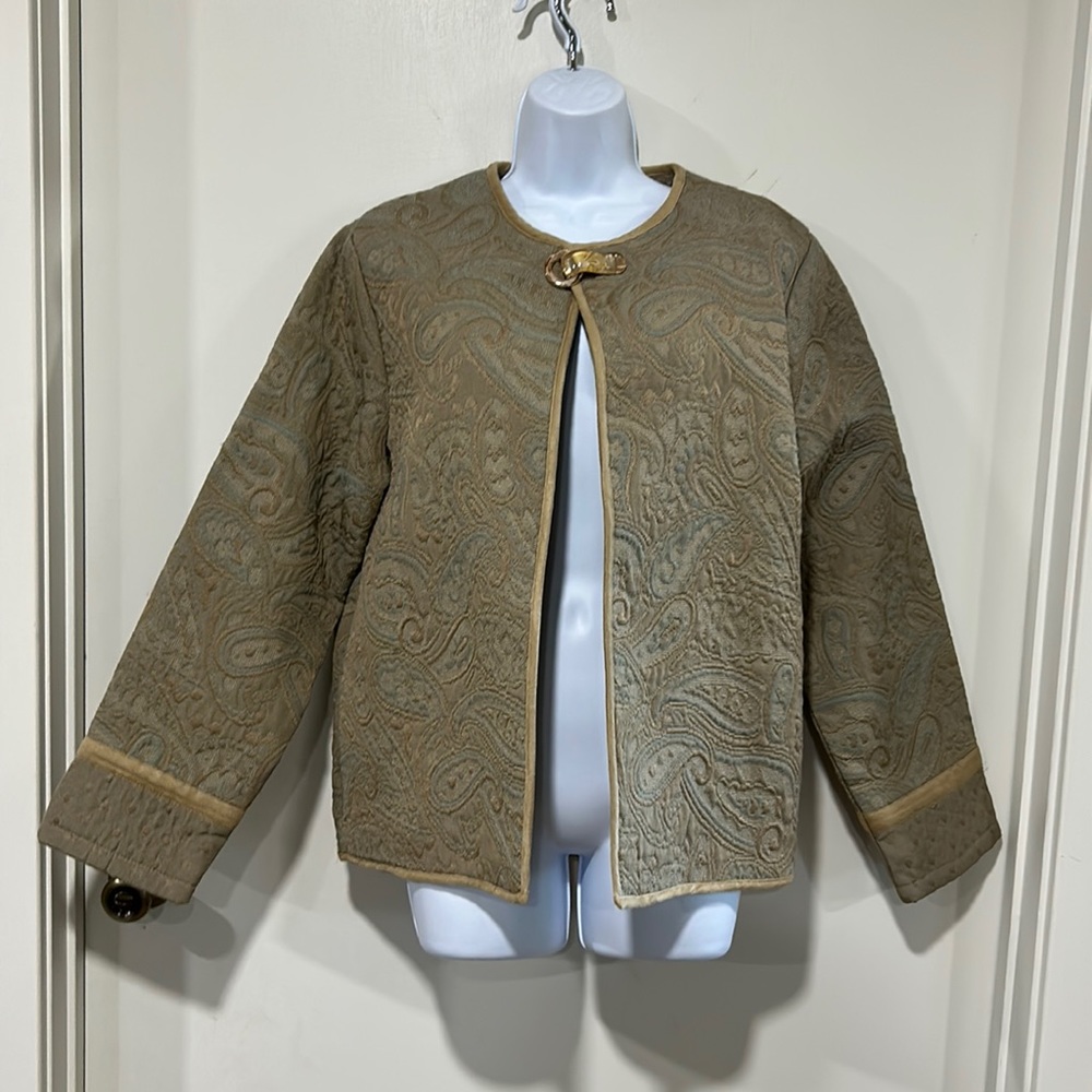Isabella’s Journey Tan & Blue Paisley Quilted Coco Bay Jacket Size Large / XL